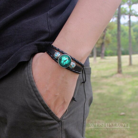 Elegant Adjustable Circling Sharks Bracelet - Customizable Leather Jewelry - Picture 5 of 7